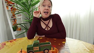 Stepsister enjoying my dick after we had a good step-family dinner