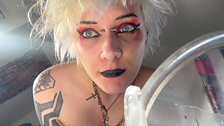 Glitterqueen1999 Mouth Tour with Mirror Black Lipstick