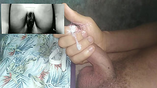 Masturbating with my distance girlfriend on a video call