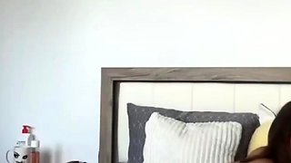 Brunette Solo Webcam Masturbation