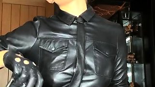 Amateur cutie plugs her ass and masturbates