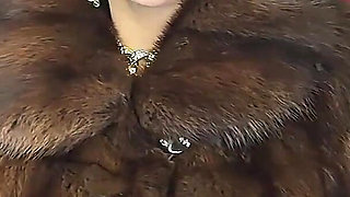 Stepmom Is Back and Makes You Love Her Forever with an Aggressive Kisses and Cleavage Worship