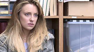 Blondie babe Kate gets her oral fix from Wrex in the office