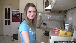 Russian Amateur Humpette Homemade sex