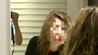 I jerk off watching stepmom get dressed after bathing, she shows me her ass