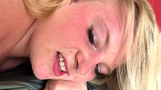 Chubby French Blonde @n!ss@