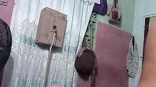 He Penetrated My Stepmother so Hard That She Asks Me to Put It in Her Anus