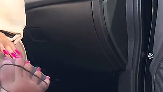 Heel Dangling & Nylon Feet Outdoor