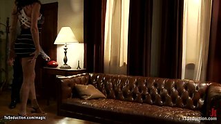 Huge cock shemale lady fucks date