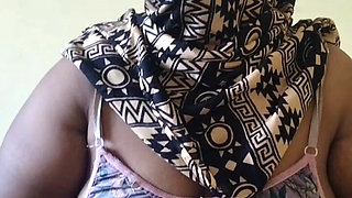 Village Aunty Saree Wearing