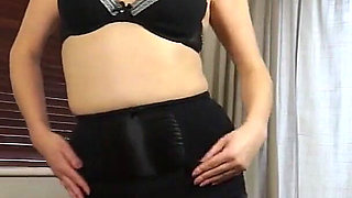 Horny British Mature Housewife Clara Matthews Likes to Rub Her Hairy Pussy for You