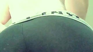 Amateur Big Boobs jerks Big Dick