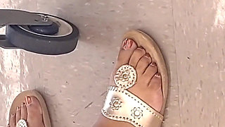 Morning Shopper Mature Honey Brown Feet