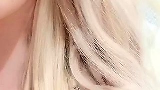 Amateur blonde tattooed babe toying her big cunt