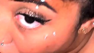 Mexican Throat Goat @lola.bunnyz