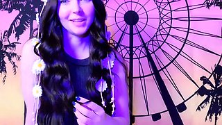 Smokin Hot Babes With A Foot Fetish